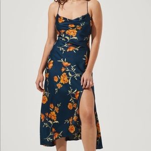 ASTR Gaia Floral Midi Dress